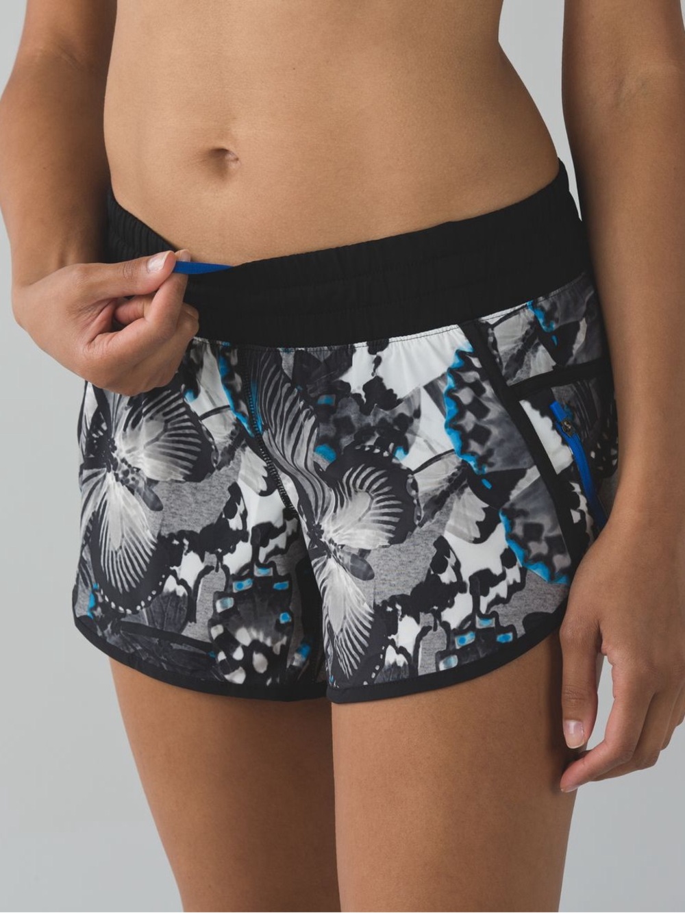 LULULEMON TRACKER SHORT 4”